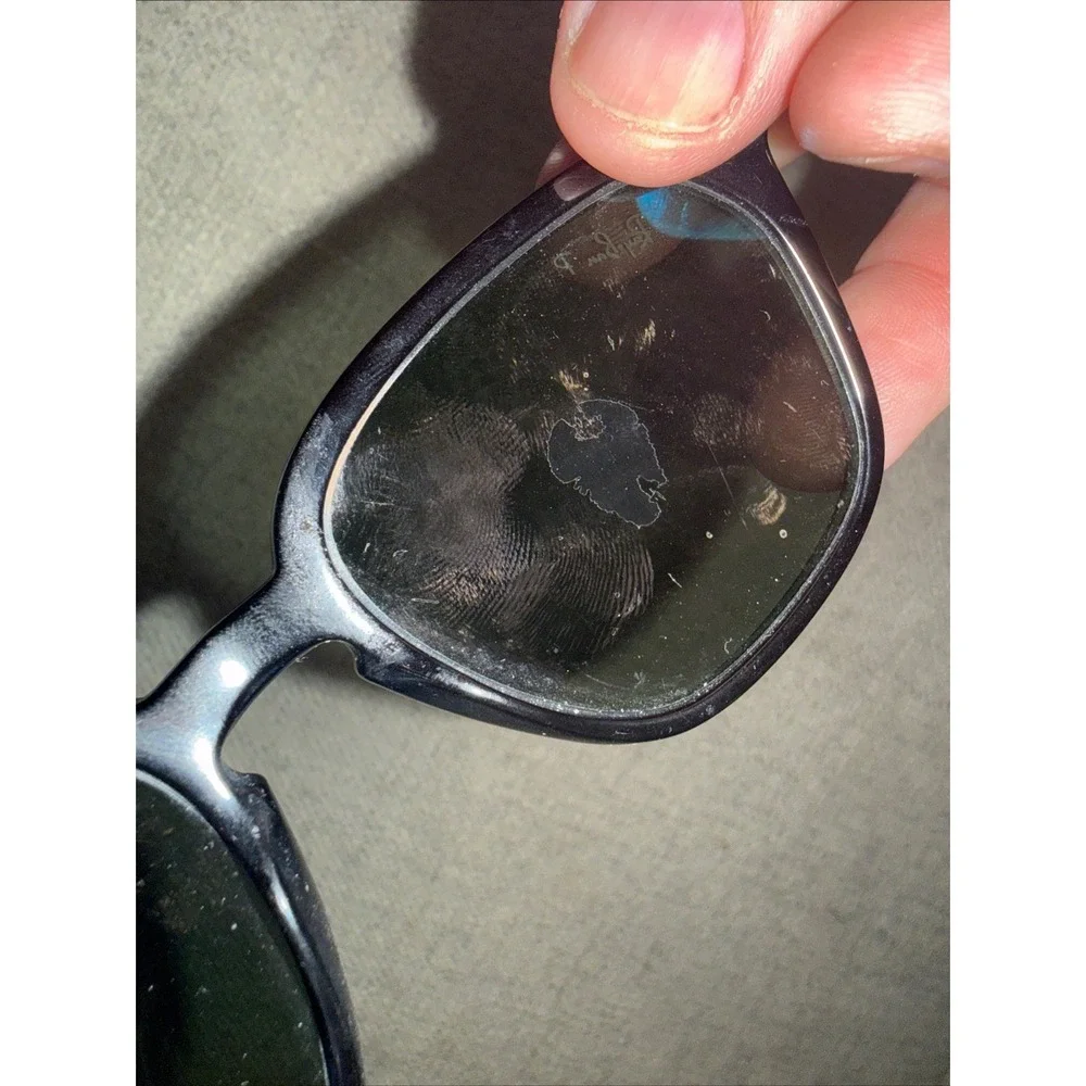 Ray-Ban RR 4362 Polarized Sunglasses  black With Some‎ Scratches On The Lenses